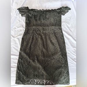 City chic - off the shoulder dress